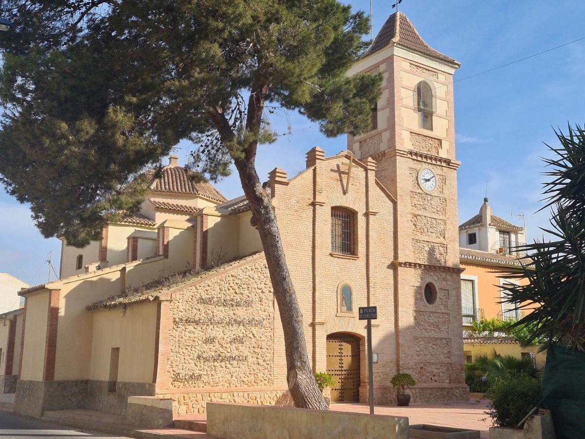 Calle Carlos Primero, Roda Exteriér fotografie